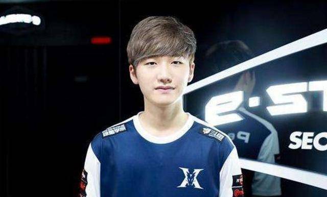 他在一瞬间 他在一瞬间