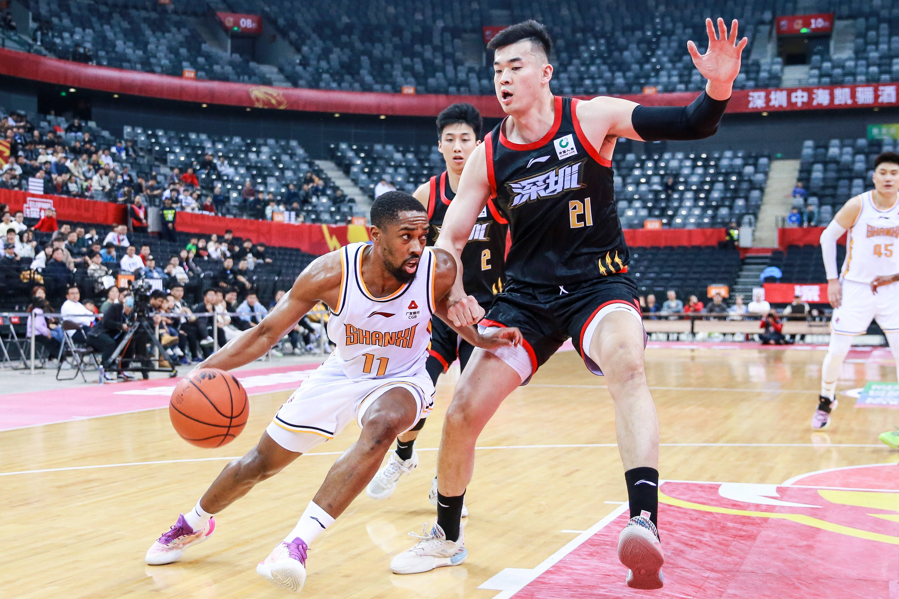 又不触碰联 又不触碰联