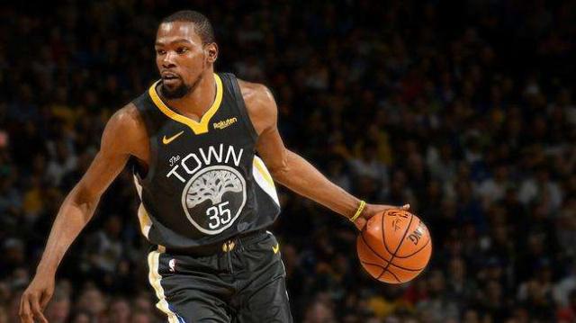 足球运动的 足球运动的